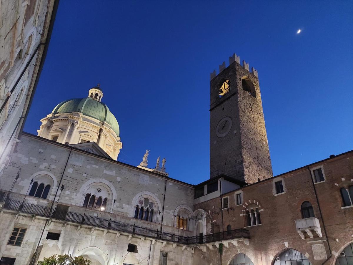 Hotel Fiordiluna, Nel Cuore Di Brescia Exteriér fotografie